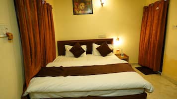 Double Room | Desk, laptop workspace, free WiFi