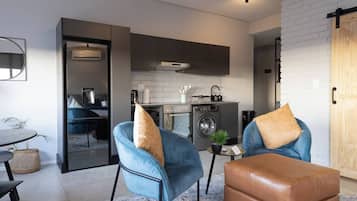 Apartemen, 1 kamar tidur, Boleh Merokok, balkon | Interior