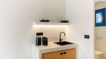 Double Room with Private Yard | Interior