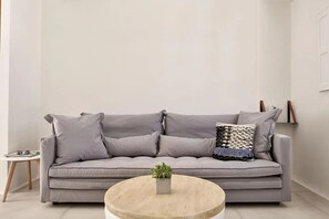 Deluxe Suite Sea View with Outdoor Hot Tub | Living area - Boho Friends (Mikonos)