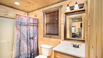 House, 1 King Bed with Sofa bed (Gone Fishing) | Bathroom