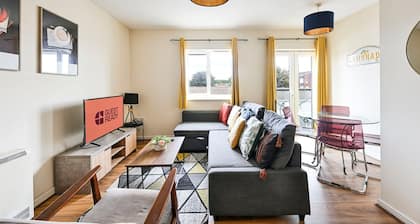 GuestReady - Bright Retreat in London's Docklands