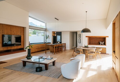 Franschhoek Holiday Home for a family or friends traveling together