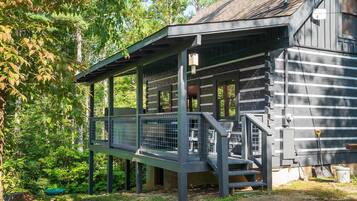 House, 1 King Bed with Sofa bed (Lakeside Rendezvous) | Exterior