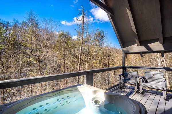 House, 1 King Bed (Solitude Studio) | Outdoor spa tub