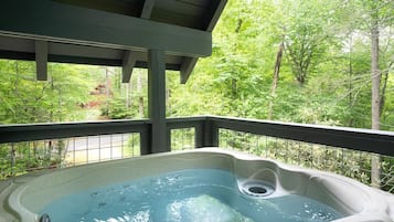 Bañera de hidromasaje exterior