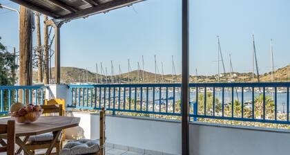 Anastasia's 1 Apartment with Private Balcony and Sea View
