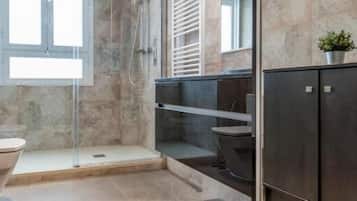 Apartment | Bathroom