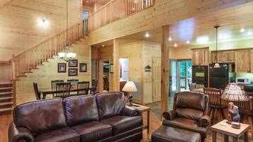 House, Multiple Beds (Cork's Creekside) | Interior