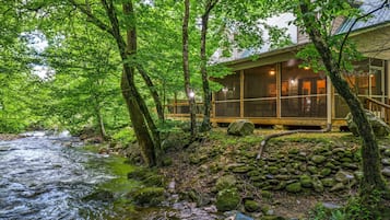 House, Multiple Beds (Cork's Creekside) | Exterior