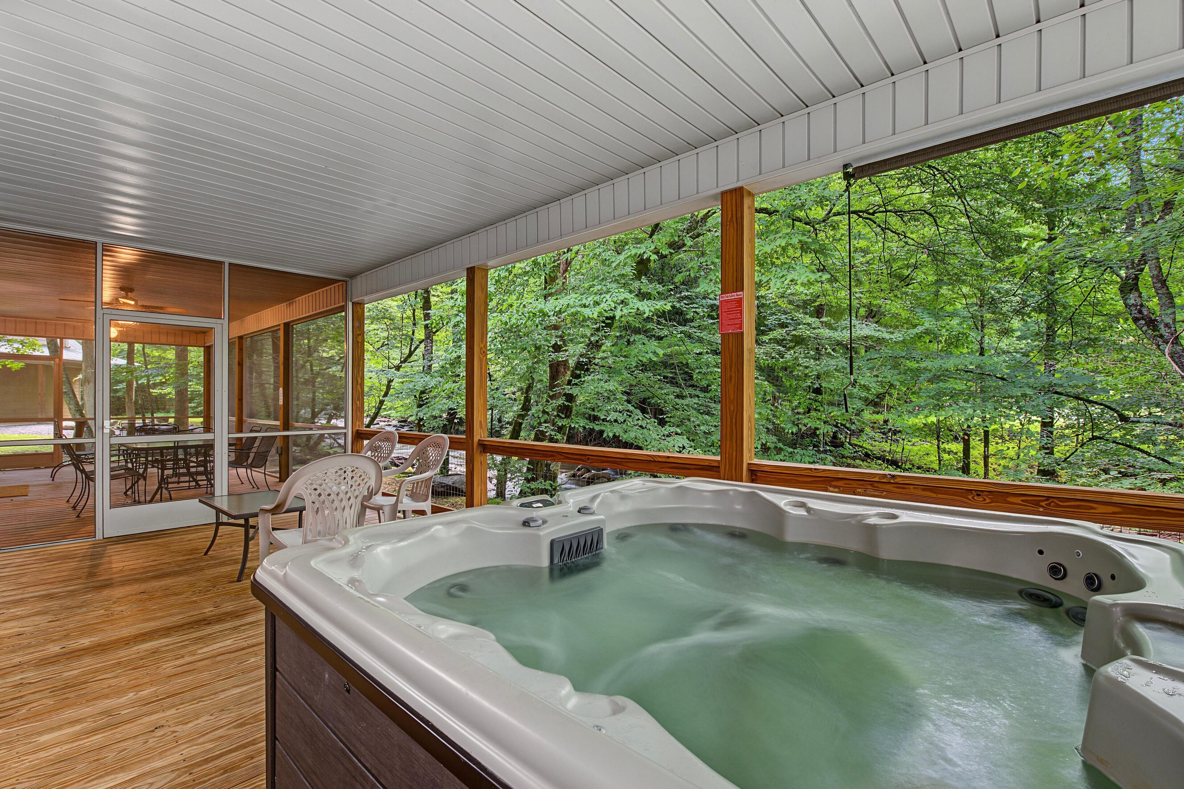 House, Multiple Beds (Cork's Creekside) | Indoor spa tub