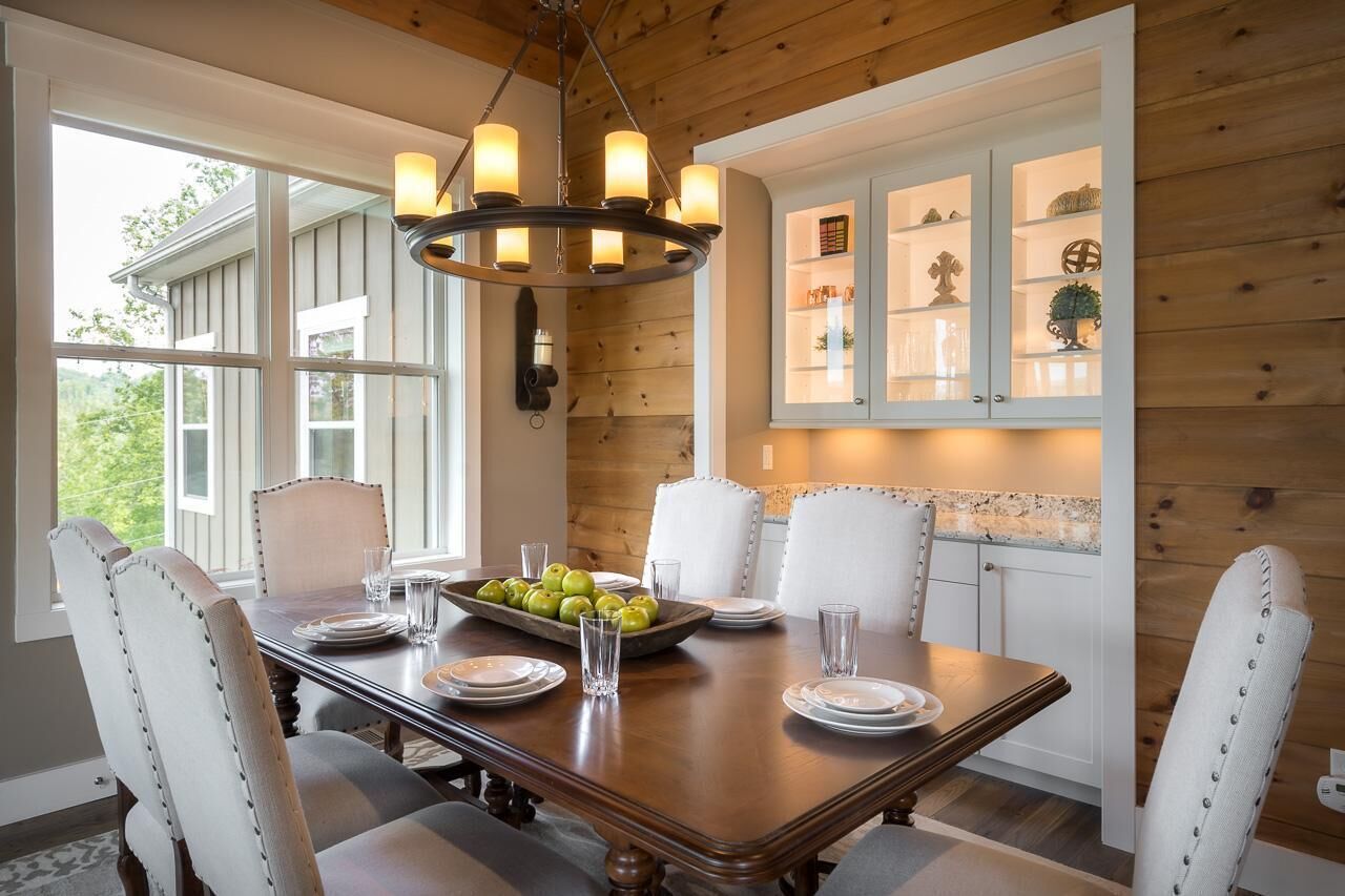 House, Multiple Beds (Just Perfect) | Dining