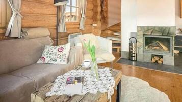 TV connectée, cheminée