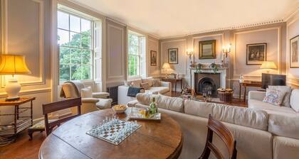 Inglethorpe Hall - Nine Bedroom Villa, Sleeps 20