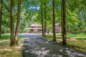 บ้านพัก, หลายเตียง (River Lodge) | บริเวณที่พัก