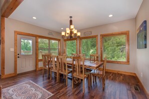 House, Multiple Beds (Villa Tavia) | Dining - Villa Tavia (Gatlinburg)
