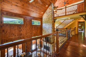บ้านพัก, หลายเตียง (Mossy Brook Lodge) | ภายใน