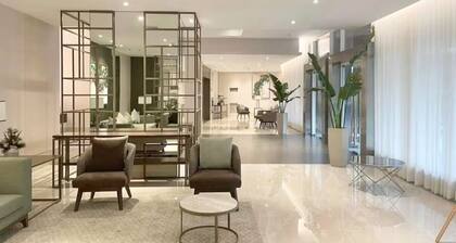 Dreamy Luxury Suite in City Center | Partial Sea View | 5★ Hotel Vibes