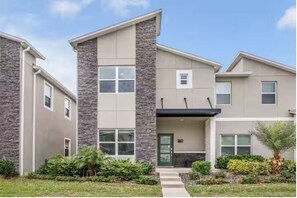 Exterior - Spacious 5-bedroom house in soothing Davenport with pool and fitness room (Davenport)