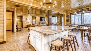 House, Multiple Beds (The Big Poplar Retreat) | Interior