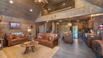 Huis, 1 kingsize bed met slaapbank (The Aspen Cabin) | Woonruimte