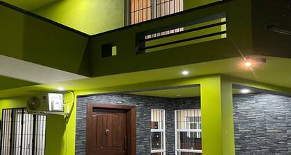 Cozy 1-bedroom bungalow in quaint Polgasowita with AC