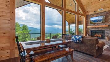 House, Multiple Beds (Southern Stars) | Interior