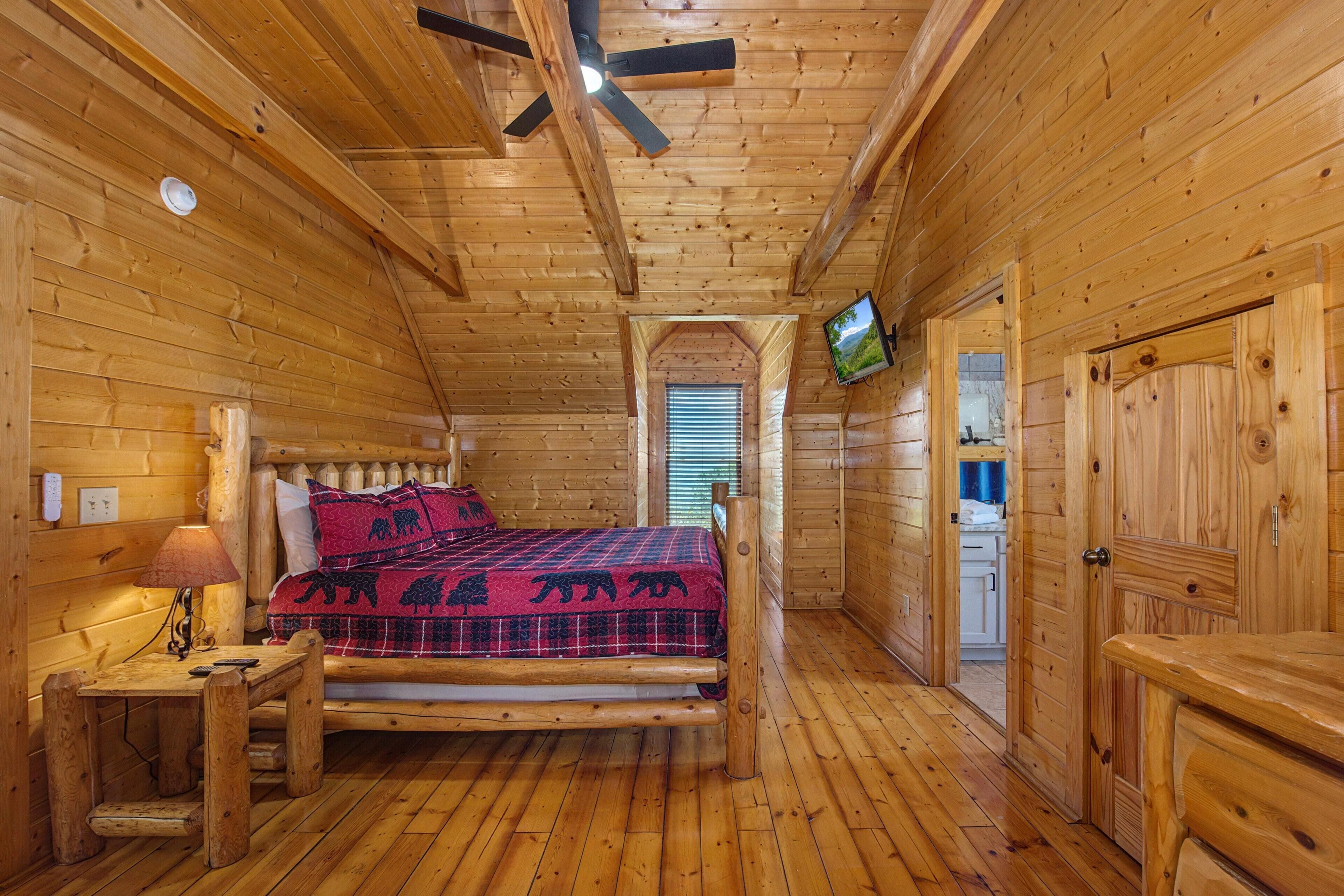 House, Multiple Beds (Papa Bears Magnificent View) | 8 bedrooms