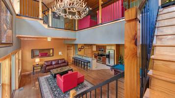 Hus - flere senge (Golden Oak Lodge) | Opholdsområde