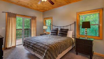 Maison, plusieurs lits (Golden Oak Lodge)