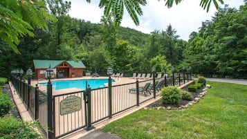 House, Multiple Beds (One More Night) | Pool