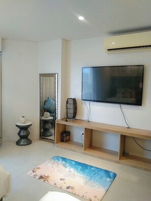 Interior - Tambuli Seaside Resort - Starfish Sanctuary C14M (Lapu-Lapu)