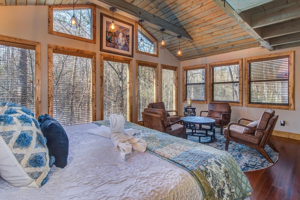 House, Multiple Beds (Cricket Hollow Lodge) | 3 bedrooms