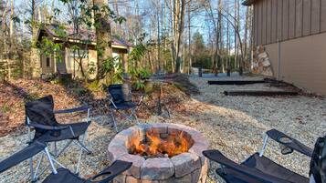House, Multiple Beds (Cricket Hollow Lodge) | Property grounds