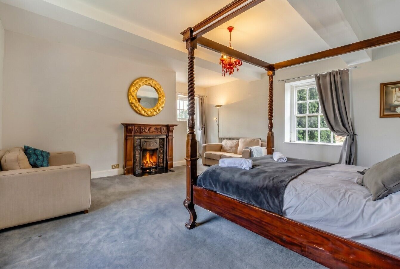 Iron/ironing board, WiFi, bed sheets