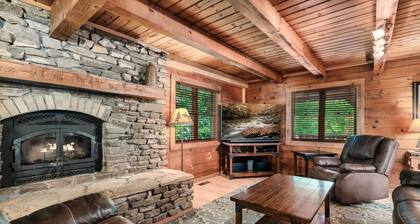Eagles Perch Pool Cabin
