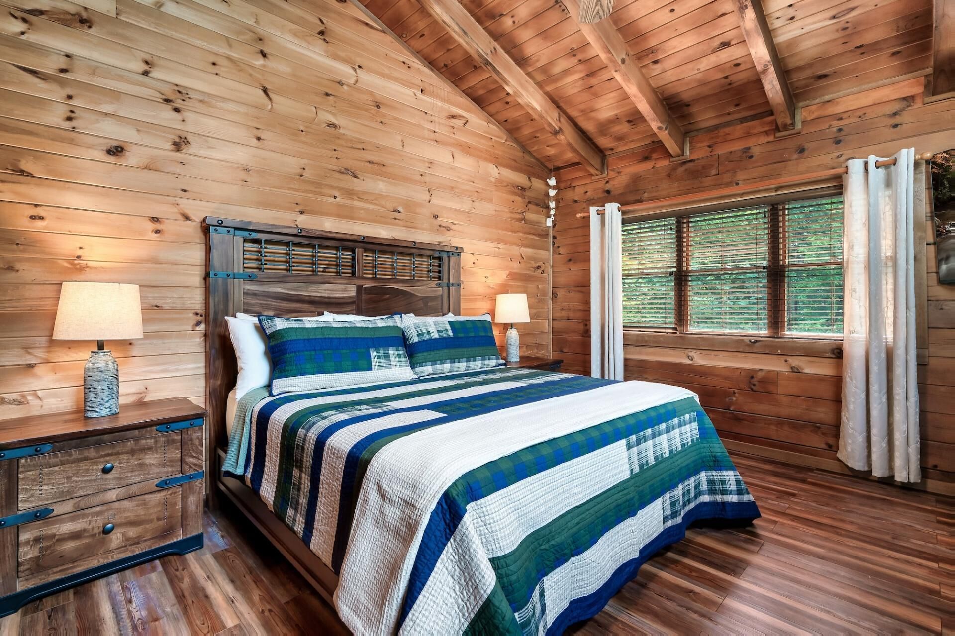 House, Multiple Beds (Eagles Perch Pool Cabin) | 5 bedrooms