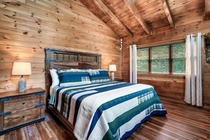 House, Multiple Beds (Eagles Perch Pool Cabin) - Eagles Perch Pool Cabin (Cosby)