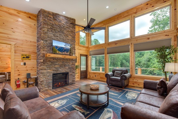House, Multiple Beds (Cardinal Pool Cabin) | Living area