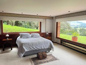 Iron/ironing board, WiFi, bed sheets - Vrbo Property (Cundinamarca)