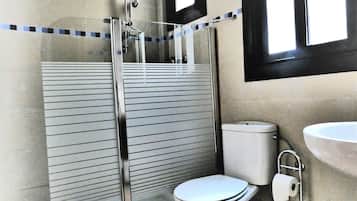 Hair dryer, towels, soap, shampoo