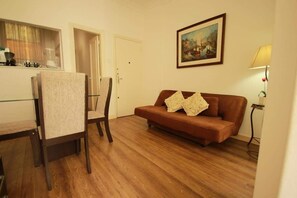 Living area - Vrbo Property (Rio de Janeiro)
