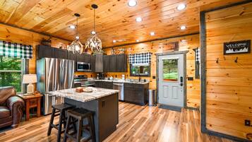 Rumah, Beberapa Tempat Tidur (Treetop Tranquility) | Dapur pribadi