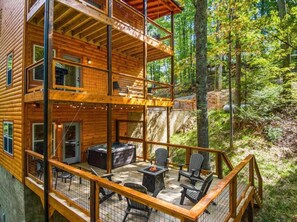 Unclassified image, 5 of 130, button - Treetop Tranquility (Sevierville)