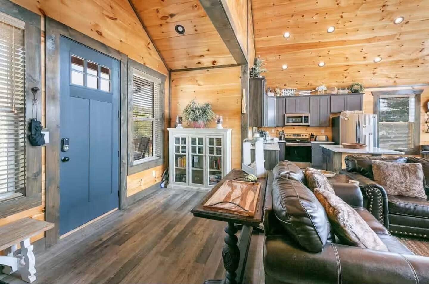 House, Multiple Beds (Picadilly Perch) | Interior