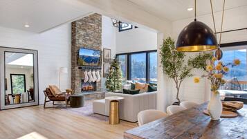 House, Multiple Beds (Nobby Duck Hollow) | Interior