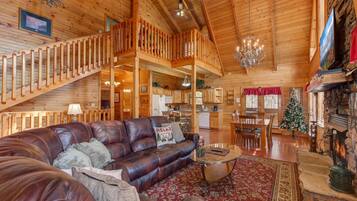 House, Multiple Beds (Secluded Hideaway) | Living area