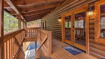 House, Multiple Beds (Secluded Hideaway) | Terrace/patio