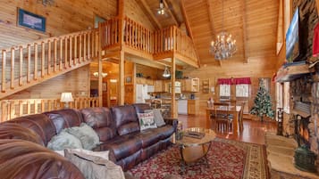 Casa, várias camas (Secluded Hideaway) | Área de estar