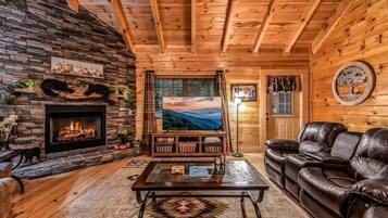 House, 2 Queen Beds (Bamboo Hideaway) | Living area